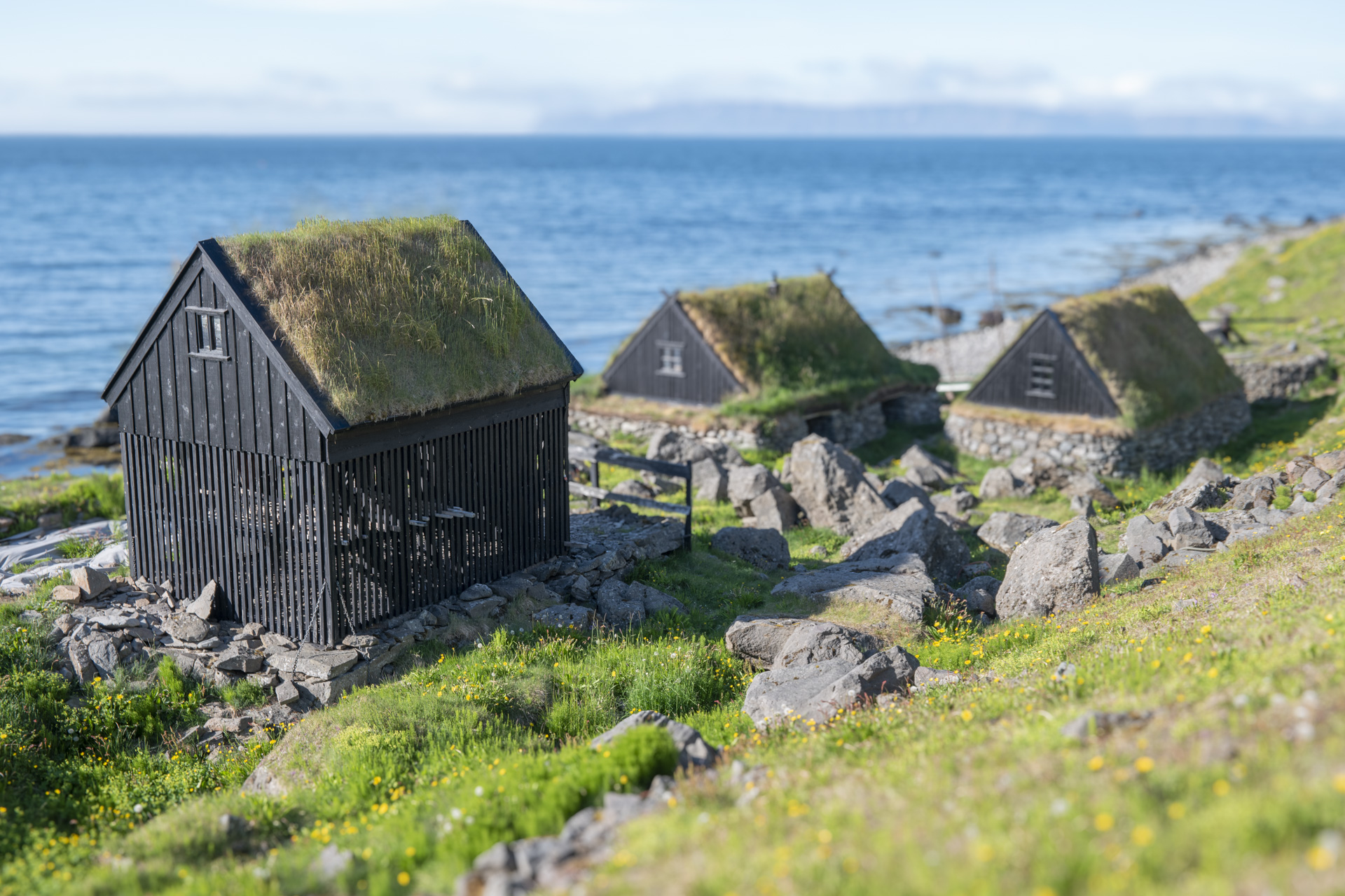 Landschap Bolungarvik na bewerking in Lightroom